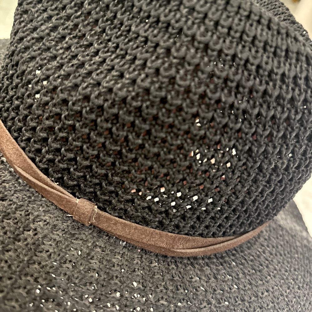 Four Buttons Hat - Picture 4 of 5